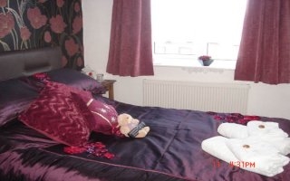 Blackpool Guest House Accommodation-Lyndene Guest