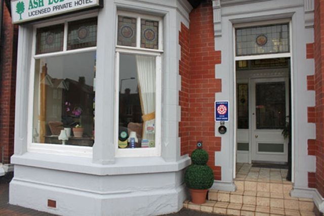 Blackpool Guest House Accommodation - Ash Lodge