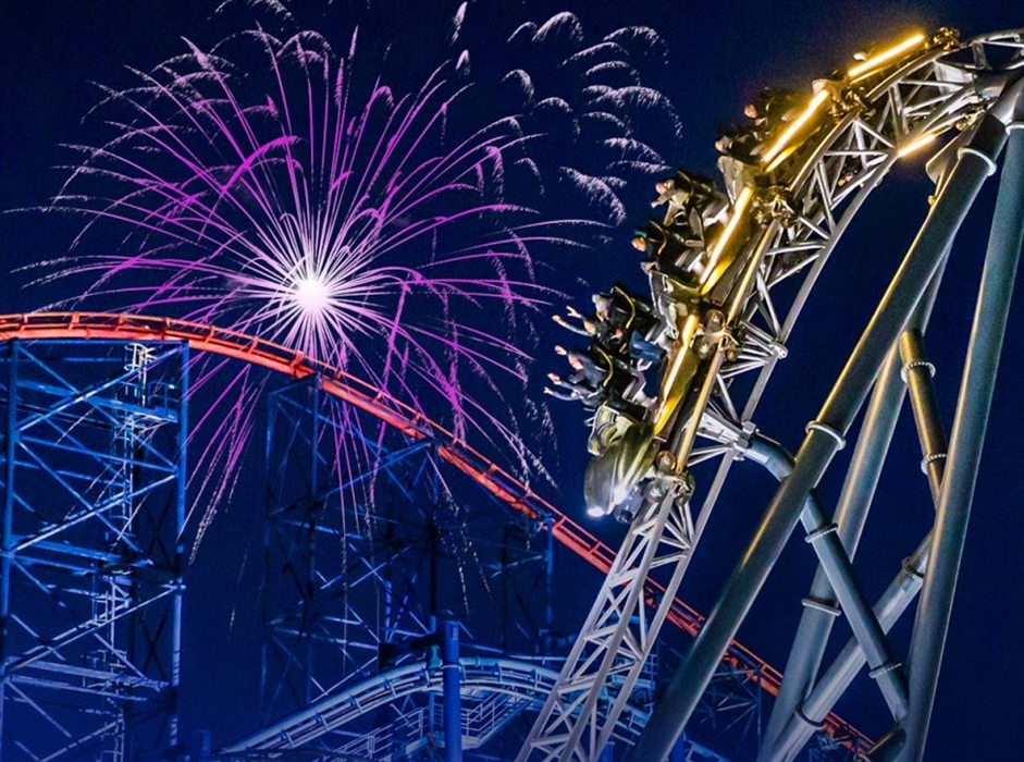 Late Night Riding Fireworks Visit Blackpool